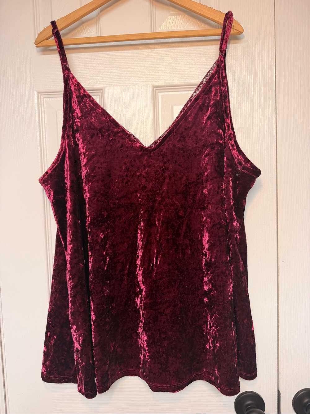 Torrid Burgundy Velvet Lace Cami Y2K Whimsigoth Boho Dark Feminine Date Night - Picture 6 of 13